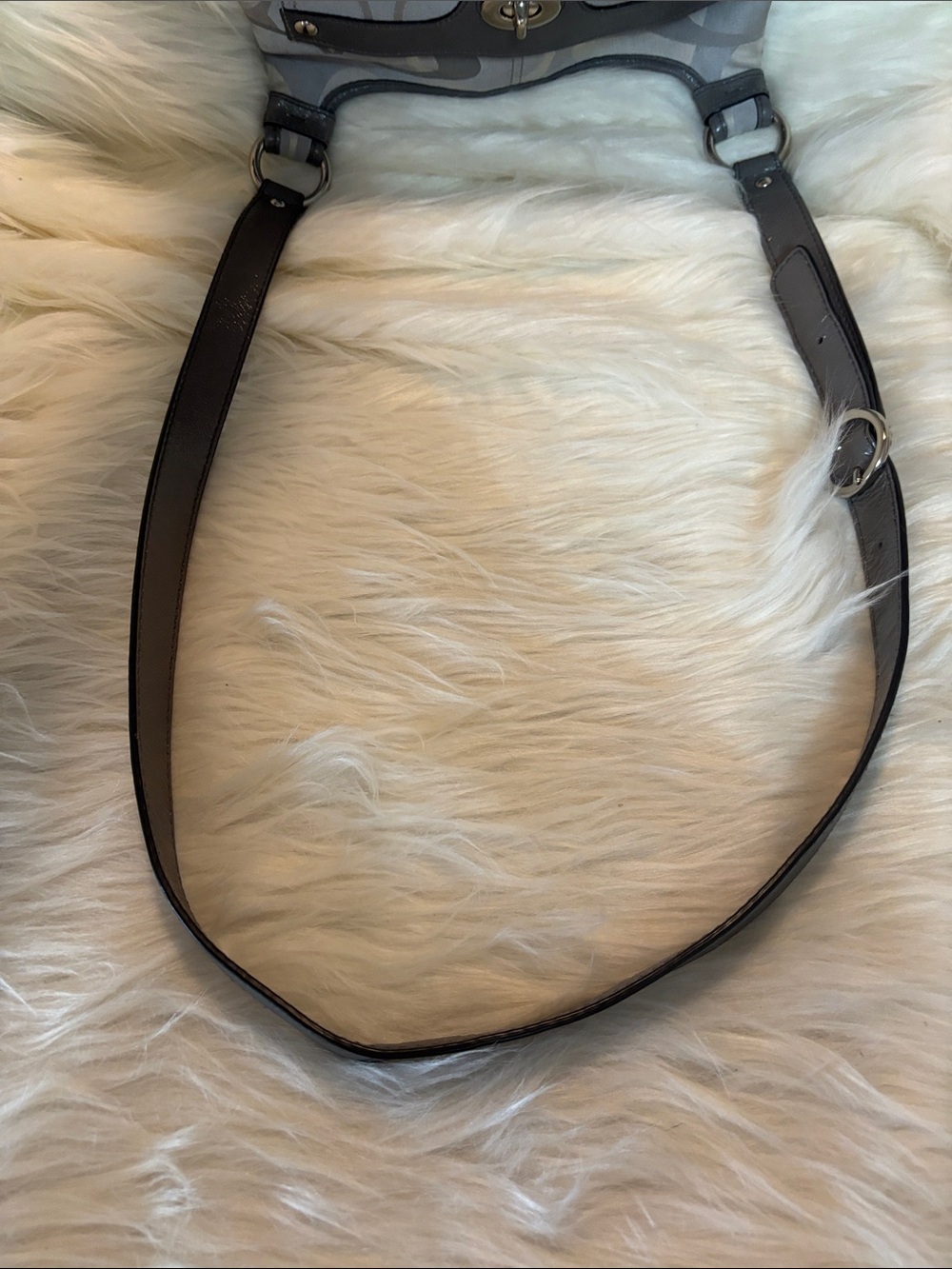 Coach Gray Signature Crossbody with Red Patent Wristlet - Picture 4 of 8